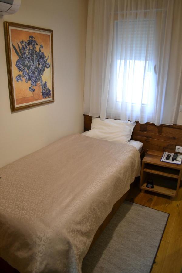 B&B Villa Panuka Панчево Екстер'єр фото